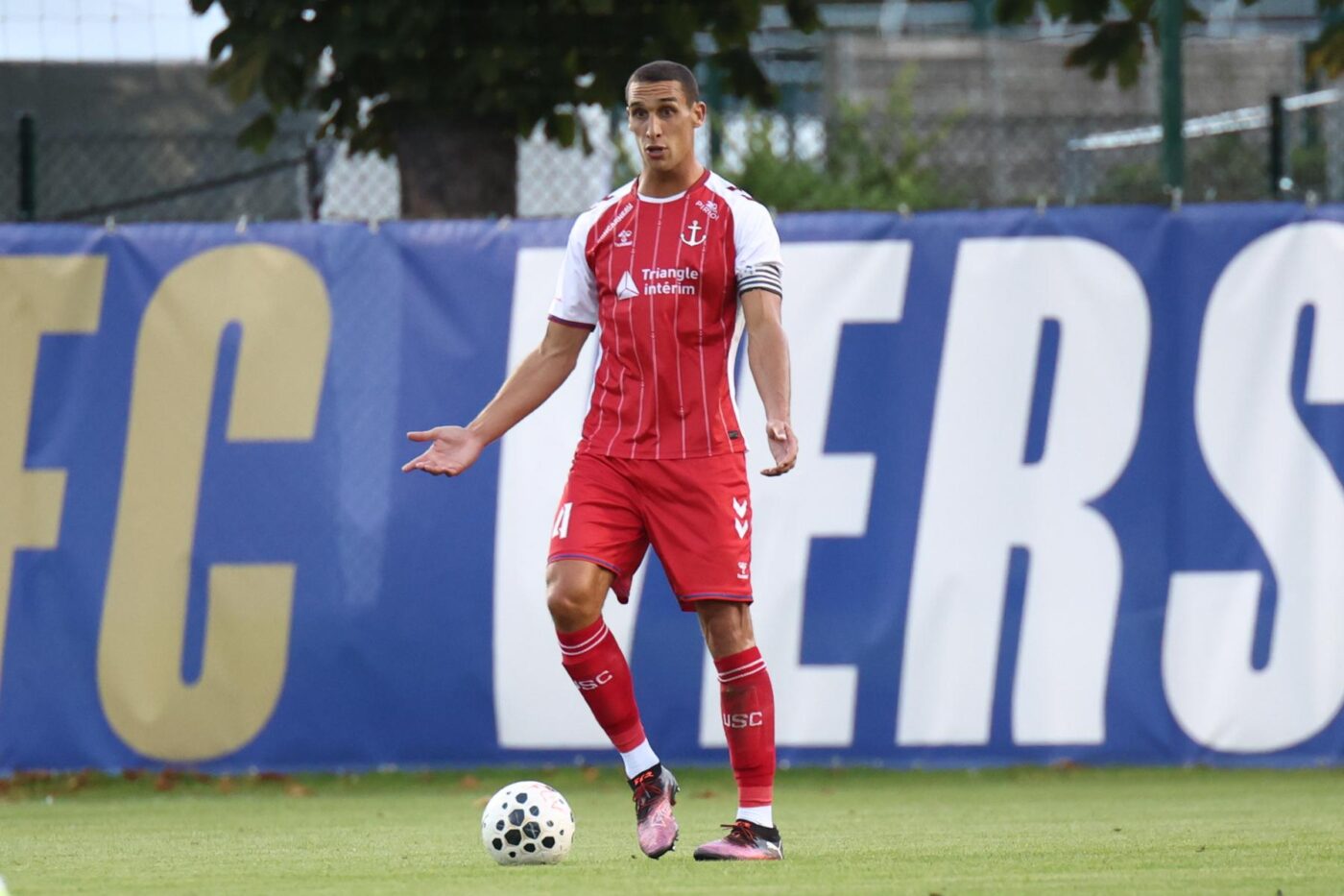 National : première place pour Rouen, petit gâchis pour Versailles et Sochaux - National - J7 - Résumé