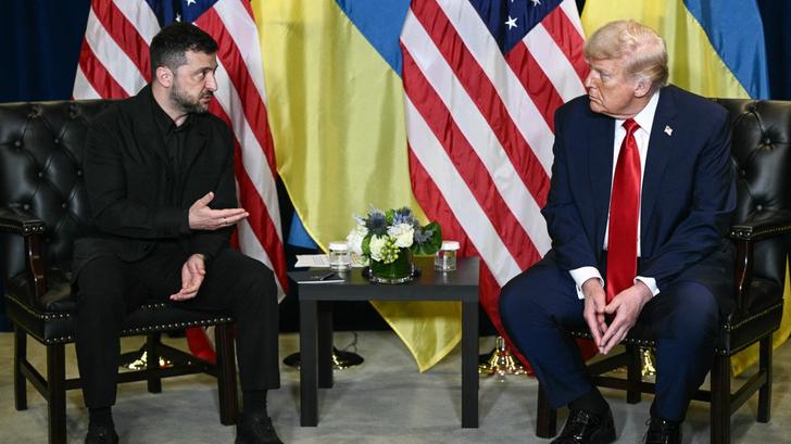 Donald Trump tient une réunion bilatérale avec Volodymyr Zelensky en marge de l’Assemblée générale des Nations unies à New York, le 23 septembre 2025.