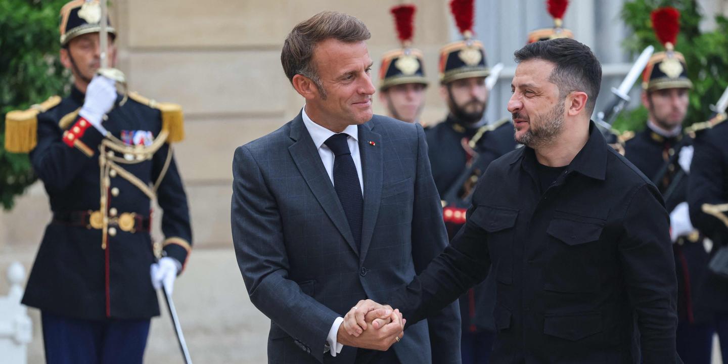 les Européens sont prêts à apporter des garanties de sécurité à l’Ukraine, déclare Emmanuel Macron en présence de Volodymyr Zelensky