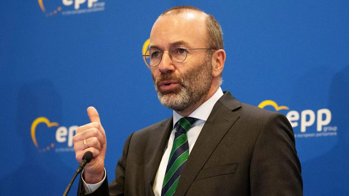 Face à la Russie, Manfred Weber appelle à renforcer sa défense collective européenne