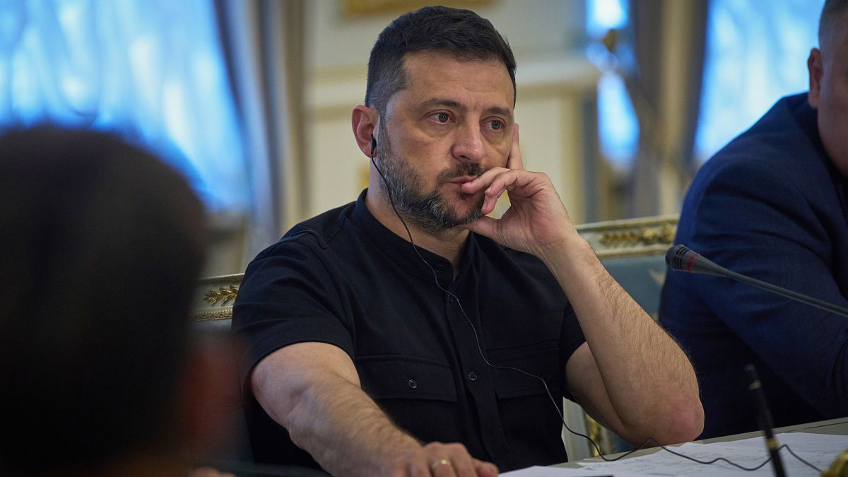 Guerre en Ukraine : Volodymyr Zelensky à Paris pour une réunion de la "coalition des volontaires"
