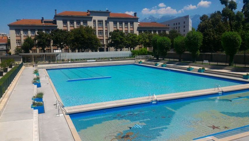 Carton plein pour la piscine Jean-Bron cet été à Grenoble