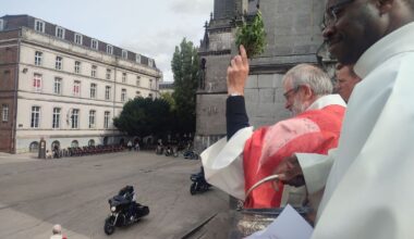 Première bénédiction de motards à la cathédrale Notre-Dame-de-la-Treille, à Lille