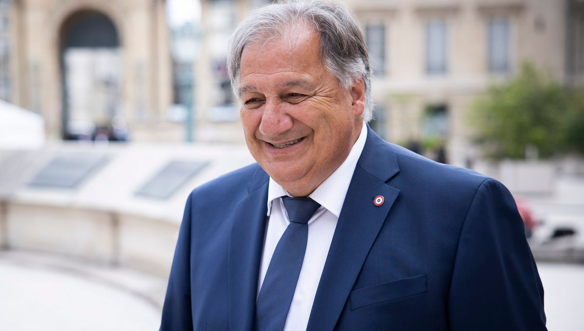 Municipales 2026 à Saint-Etienne : Dino Cinieri désigné tête de liste de la droite et du centre par un sondage