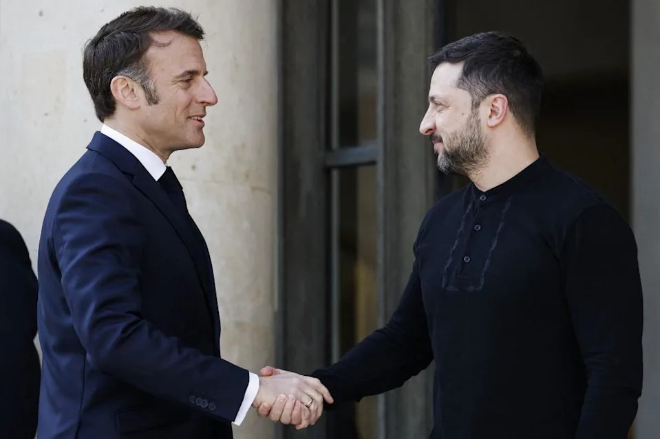 Volodymyr Zelensky échangera le 4 septembre avec les dirigeants européens dont Emmanuel Macron sur les négociations pour la paix en Ukraine. (photo d’illustration prise en mars 2025)