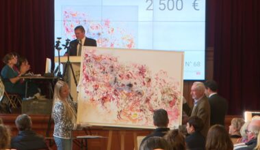 des œuvres d'art vendues aux enchères au profit d’enfants qui travaillent dans les mines