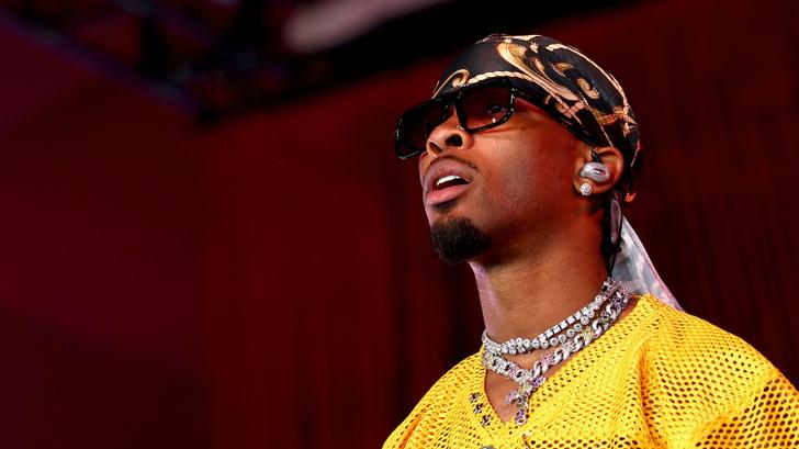 D4vd se produit au Gobi Tent lors du Coachella Valley Music and Arts Festival 2025, le 20 avril 2025 à Indio, en Californie.