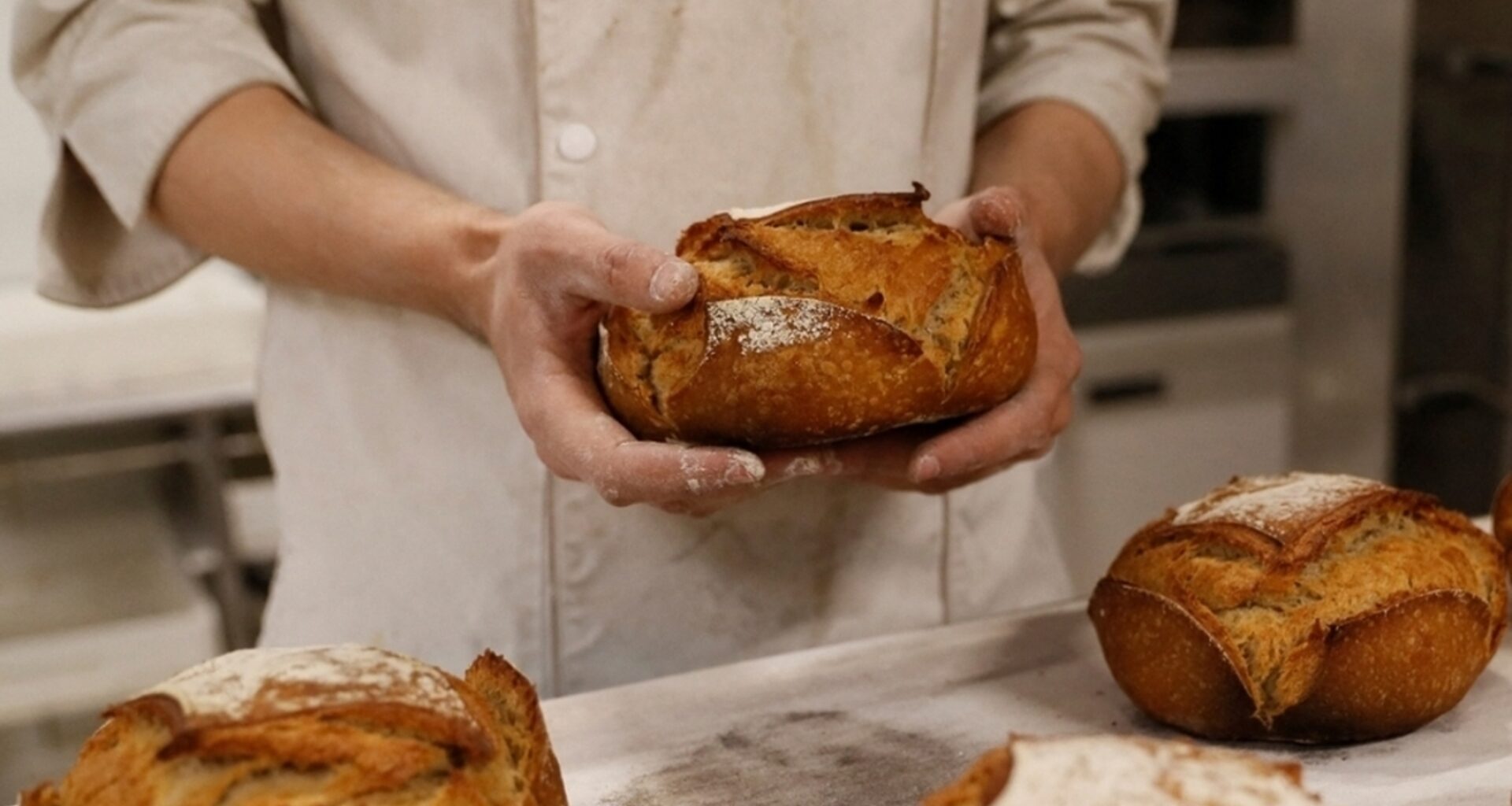 Les infos de 6h - Grenoble : un boulanger agressé au couteau pour du pain, les clients sous le choc