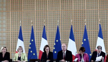Droits de douane : « pas de tabou à avoir » sur les services américains, répète le gouvernement après l’accord commercial UE