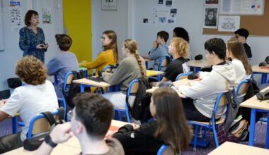 "Déclassement salarial", moyenne d’élèves dans les classes… les syndicats d’enseignants se mobilisent contre la "casse sociale et l’austérité"