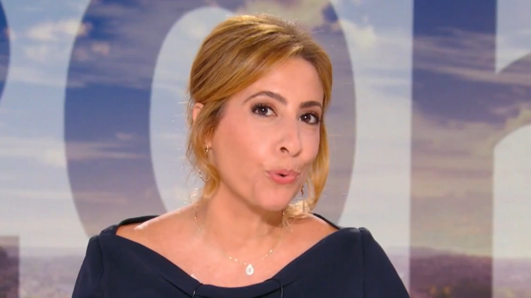 Le message de Léa Salamé aux téléspectateurs avant d’ouvrir son premier 20H sur France 2