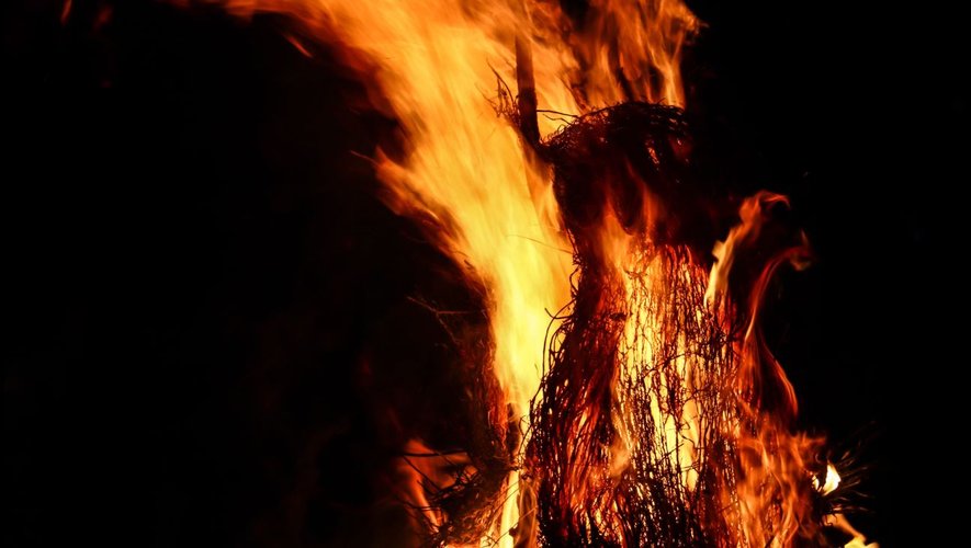 Elle aurait blasphémé contre le prophète Mahomet : une femme brûlée vive par une foule en colère