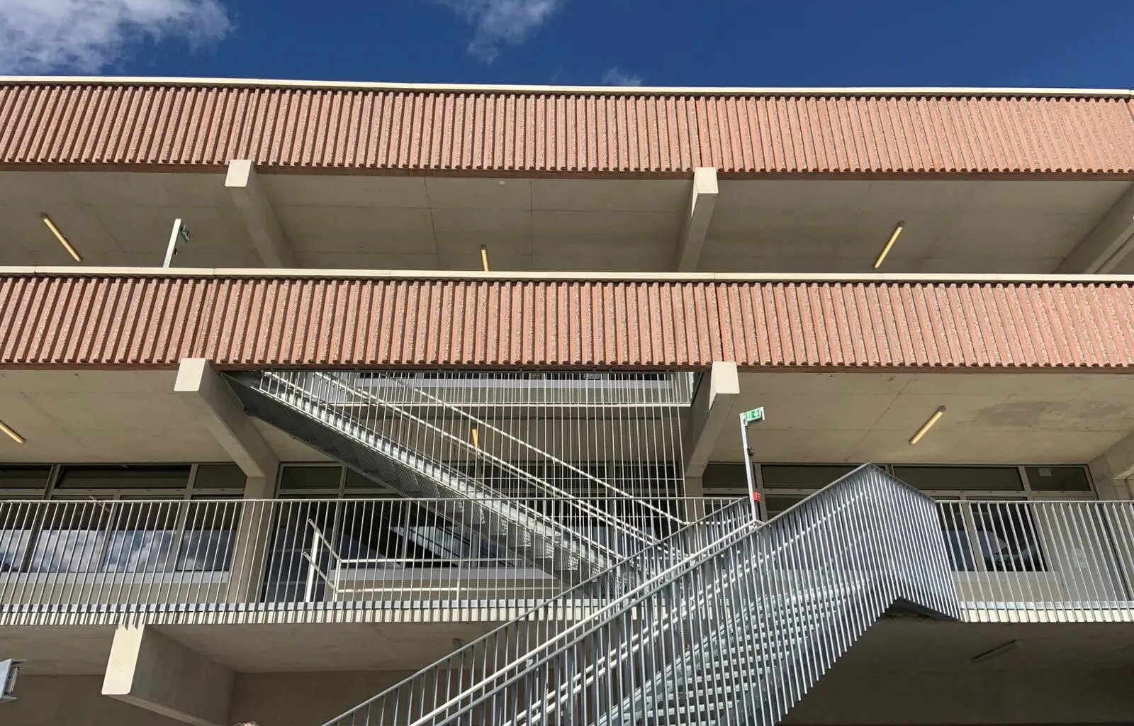 l'inauguration du groupe scolaire Marie Marvingt