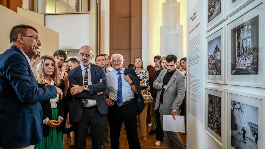 Festival Visa pour l’Image : Plus d’un siècle de guerre sous les yeux de la ministre des Anciens combattants