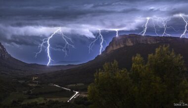L’image est incroyable : après sept ans de traque, le chasseur d’orages Serge Zaka capture la photo parfaite au Pic Saint-Loup près de Montpellier