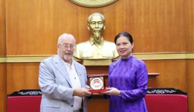 Promouvoir la coopération entre les Partis communistes de Grande-Bretagne et du Vietnam