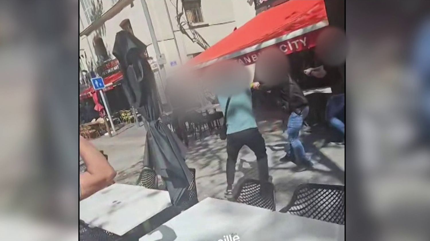qui est le suspect, abattu près du Vieux-Port après avoir blessé cinq personnes ?