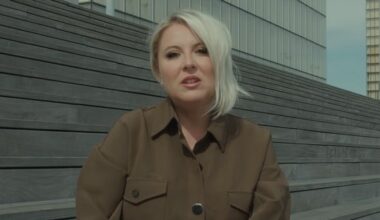 son nouveau single a été refusé par une élève de la "Star Academy"