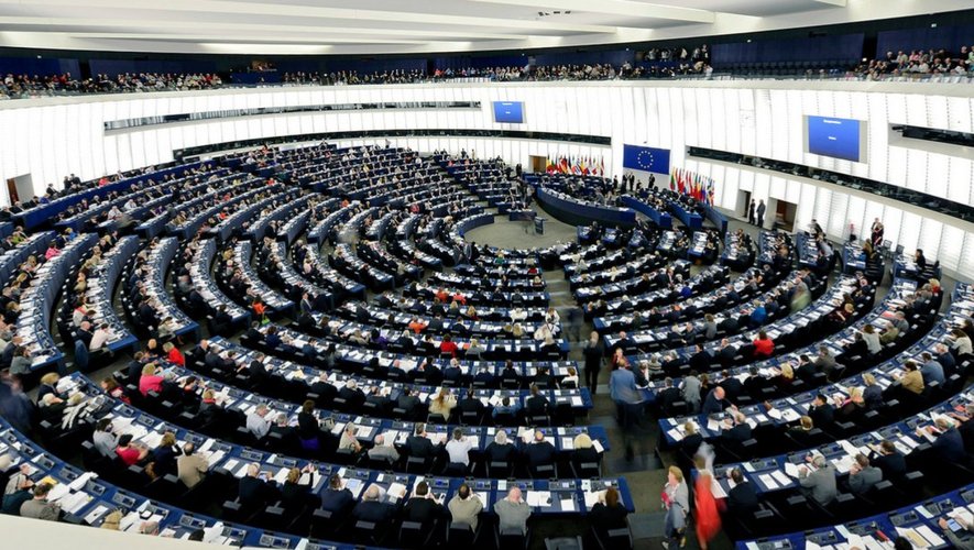 Eurobaromètre 2025 : les citoyens exigent une Union européenne plus forte et plus protectrice