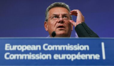 la Commission européenne valide le texte, encore soumis à l’approbation des Vingt-Sept