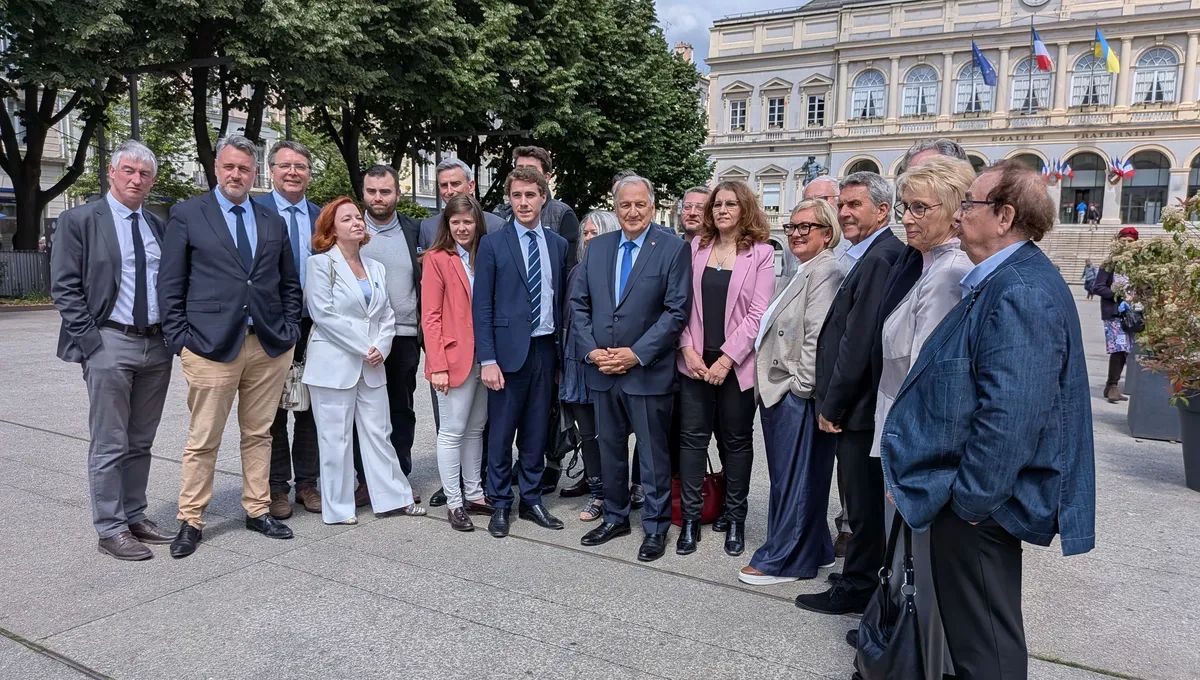 Un sondage pour déterminer la tête de liste de Saint-Étienne ensemble 2026 pour les municipales
