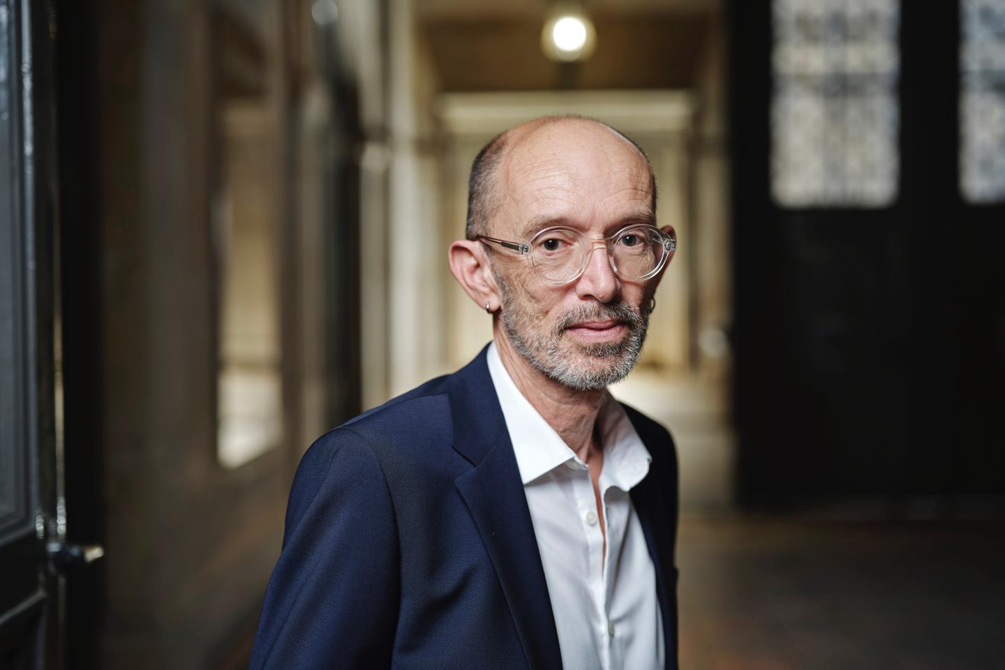 Laurent Mauvignier remporte le Prix littéraire « Le Monde » 2025 pour « La Maison vide »
