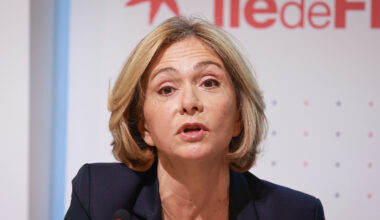 © AP/Antonin Albert - La présidente de région promet de poursuivre l’effort en faveur des lycées malgré un budget contraint, mais syndicats et oppositions dénoncent des contradictions.