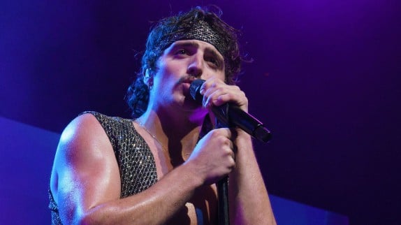Benson Boone reprend ce célèbre tube de Lady Gaga, le public n'en revient pas