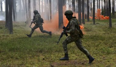 Guerre en Ukraine : "C’est cruel"… accusé de désertion, un Russe de 25 ans tente de rejoindre les États-Unis, il est renvoyé à Moscou