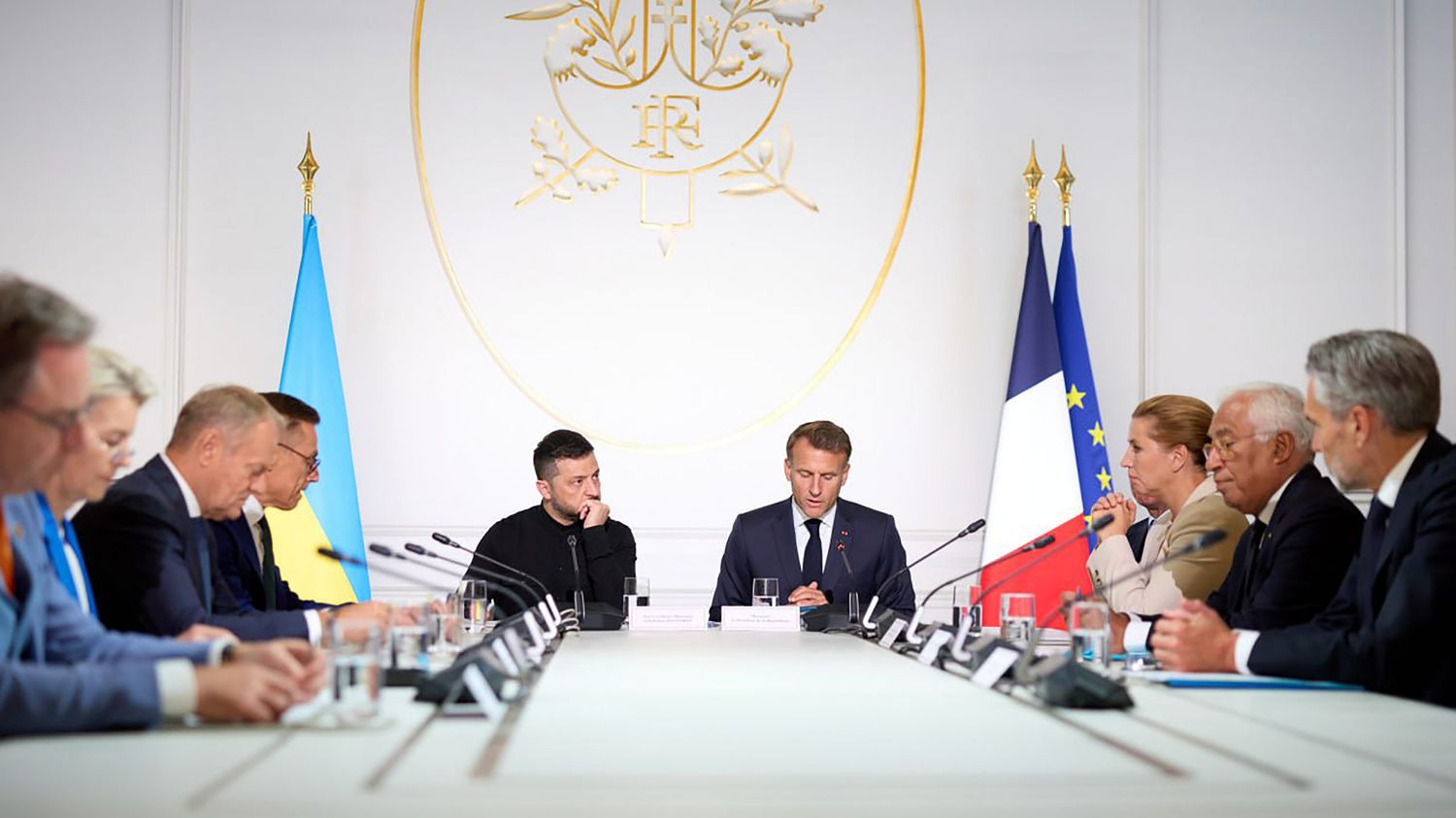"On a besoin de continuer à faire monter la pression sur la Russie", défend le ministre Benjamin Haddad