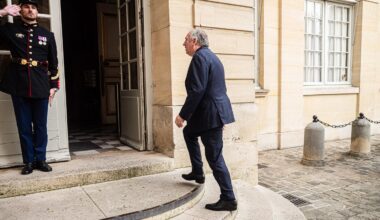 François Bayrou estime qu’une dissolution « ne résoudrait absolument rien »