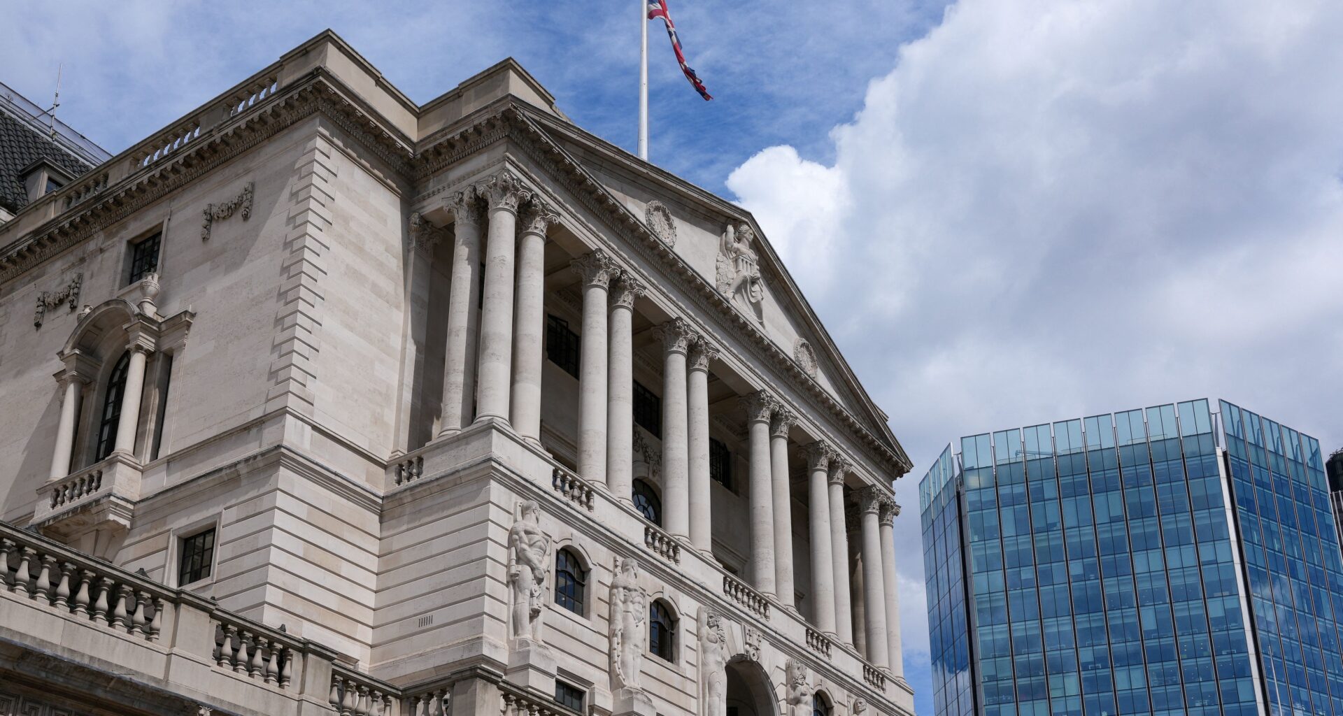 Le Royaume-Uni nomme Stephen Blyth, ex-gérant du fonds de Harvard, au Comité de politique financière de la Banque d'Angleterre