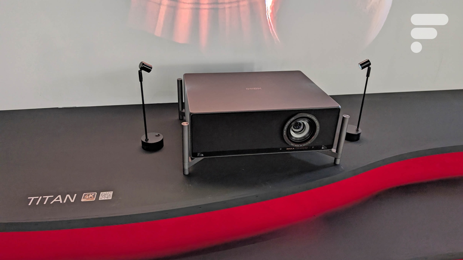 Sony et JVC peuvent trembler, Xgimi débarque avec son Titan
