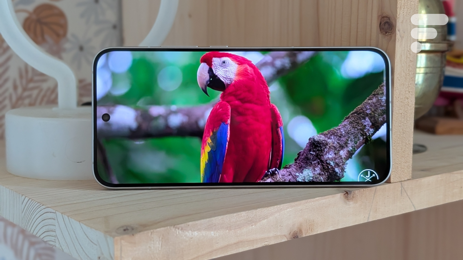 Cette promo de 200 € fait du nouveau Oppo Reno 14 le plus sérieux concurrent du Pixel 9a, et avec un meilleur équipement