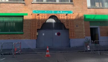 "Des personnes de nationalité étrangère" ont déposé les neuf têtes de cochon devant des mosquées d'Île-de-France