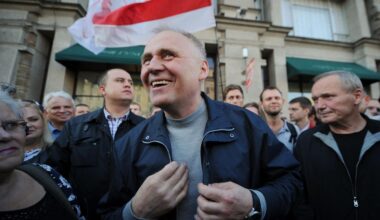 La Biélorussie libère 52 prisonniers politiques, dont l’opposant historique Nikolaï Statkévitch et 14 étrangers
