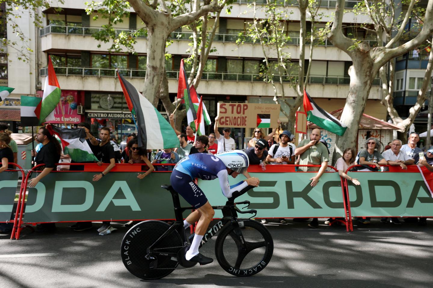 Filippo Ganna remporte le contre-la-montre de la Vuelta, amputé de moitié en raison de nouvelles manifestations propalestiniennes