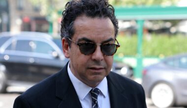 Patrick Cohen n’a pas commis de faute, selon le comité d’éthique de France Télévisions, après des enregistrements diffusés à son insu