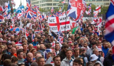 L’extrême droite rassemble plus de 100 000 manifestants au cœur de Londres