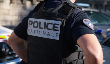 Deux hommes s'en prennent à leurs compagnes respectives après un différend routier
