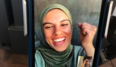 « Put Your Soul on Your Hand and Walk », film tombeau de la photographe palestinienne Fatma Hassona