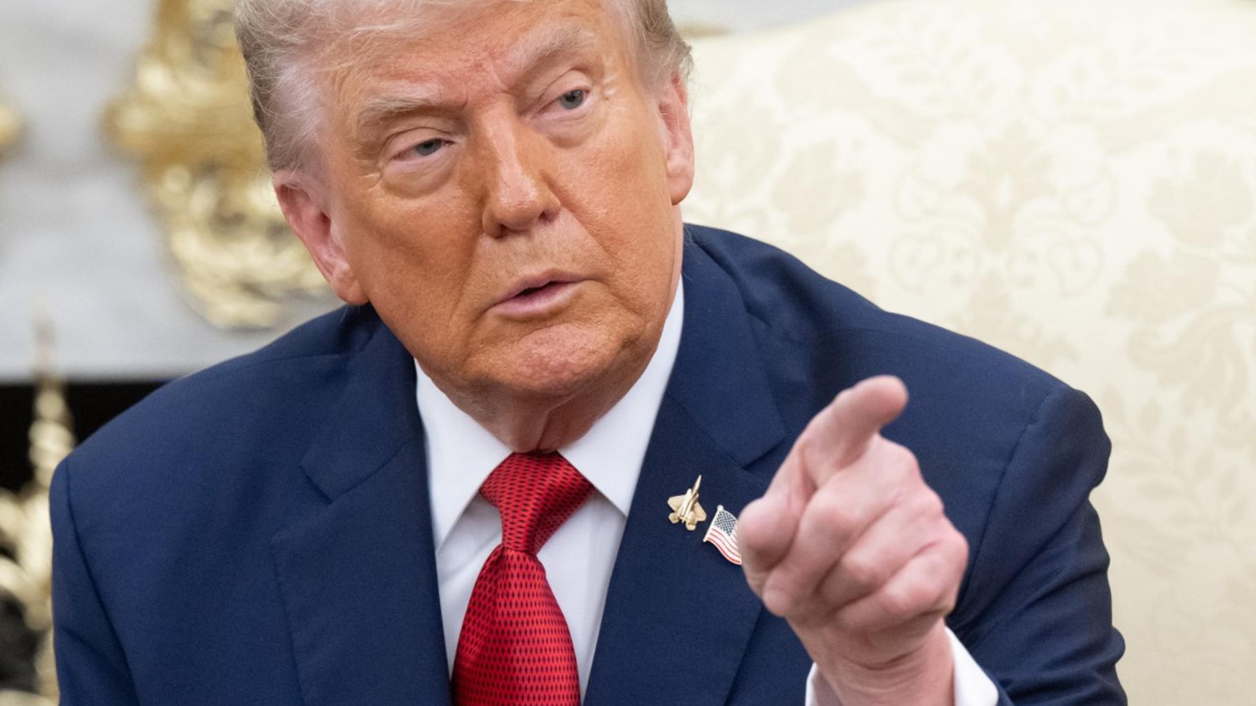 Donald Trump menace de se venger sur les fonctionnaires si les démocrates bloquent son budget