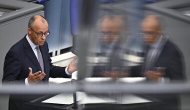 Le chancelier allemand Friedrich Merz tente de reprendre la main sur les affaires intérieures