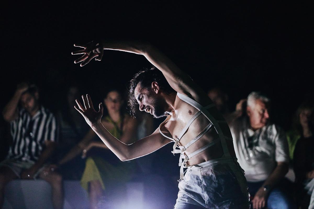 Pol Jiménez, chorégraphe et danseur catalan, présentera « Lo Faunal », réinvention du ballet de Vaslav Nijinski, « L’Après-midi d’un faune ».