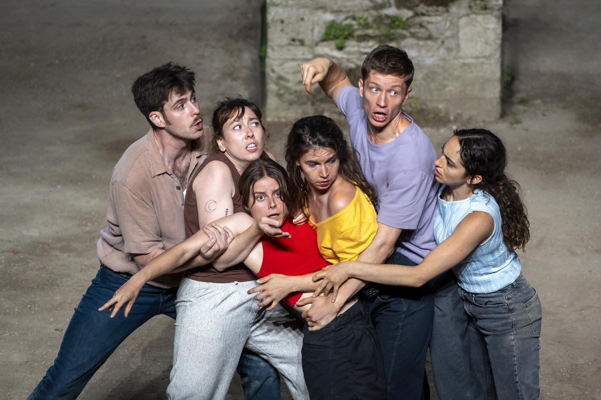 « Avignon, une école », de Fanny de Chaillé, sera présenté lors du FAB et ouvrira la nouvelle saison du TNBA (Théâtre national Bordeaux-Aquitaine).