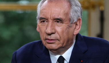 Jours fériés, "boomers" et contre-budget du PS... Ce qu'il faut retenir de l'interview de François Bayrou