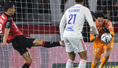 VAR, carton rouge, gardien blessé... L'OL veut un rendez-vous avec la direction de l'arbitrage après sa défaite à Rennes