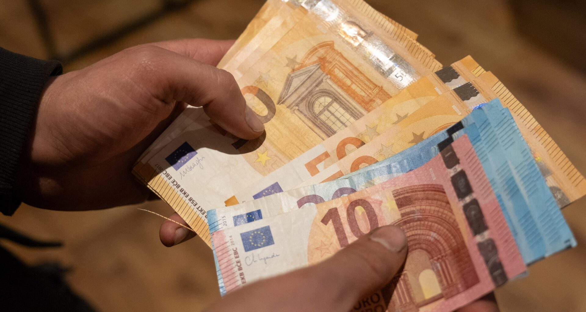 pourquoi la BCE vous recommande-t-elle de garder des espèces ?