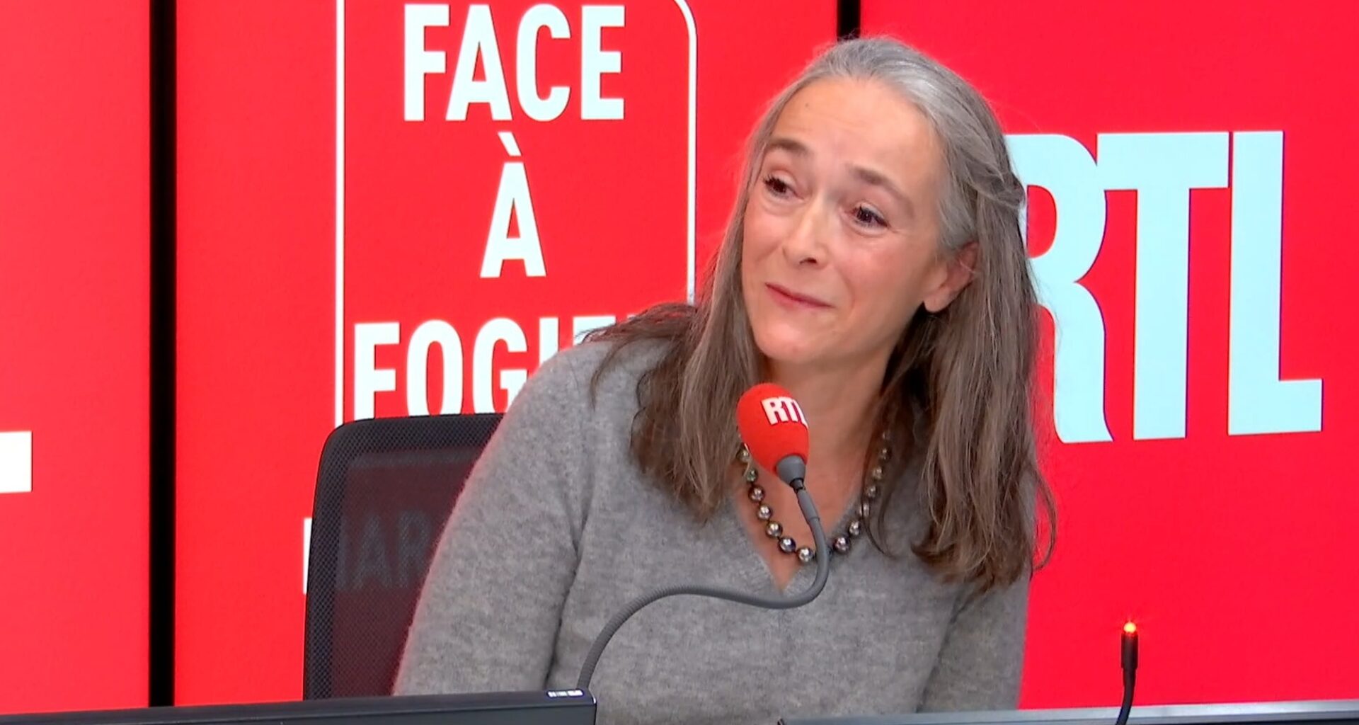 "Un journal de très grande qualité" : sur RTL, la patronne de France Télévisions se dit "ravie de ce que fait Léa Salamé aux 20 heures" - RTL.fr