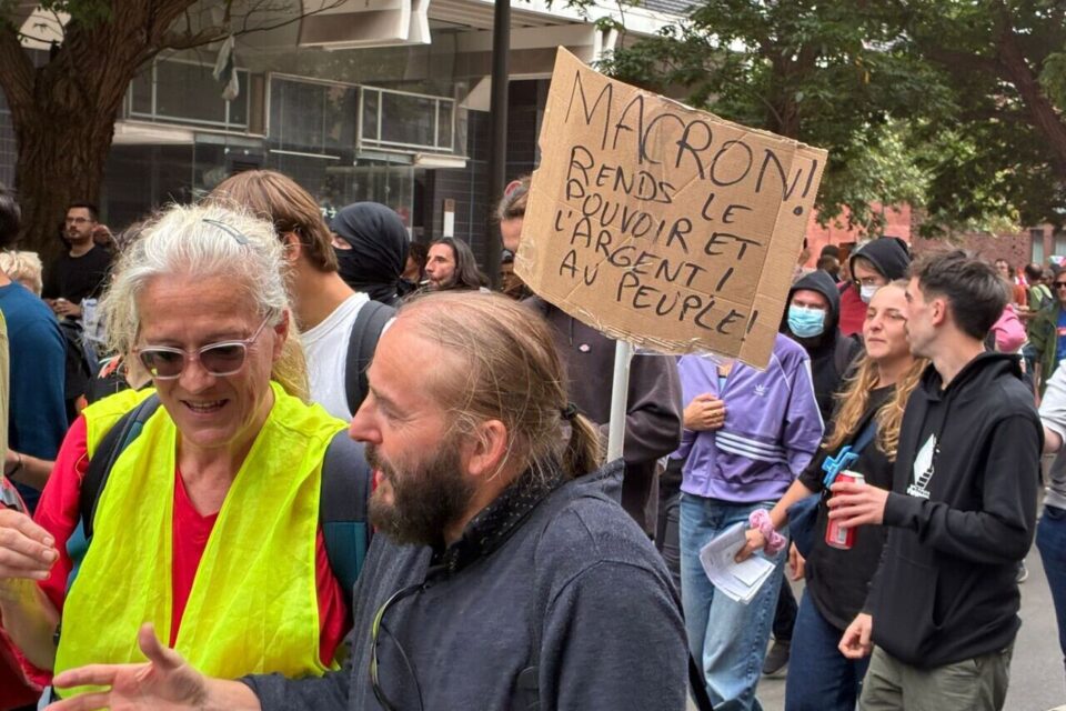 Les manifestants se comptent par milliers.